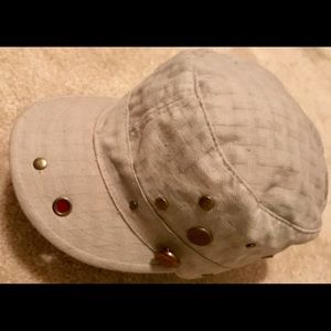Hat w/metal grommet & button detailing